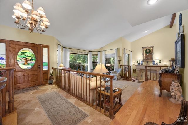 6600 Audene Way, Bakersfield, CA 93308