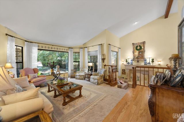 6600 Audene Way, Bakersfield, CA 93308