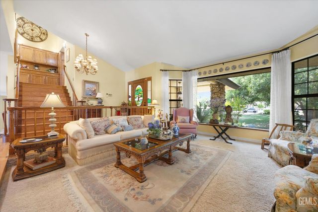 6600 Audene Way, Bakersfield, CA 93308