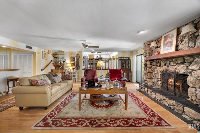 6600 Audene Way, Bakersfield, CA 93308