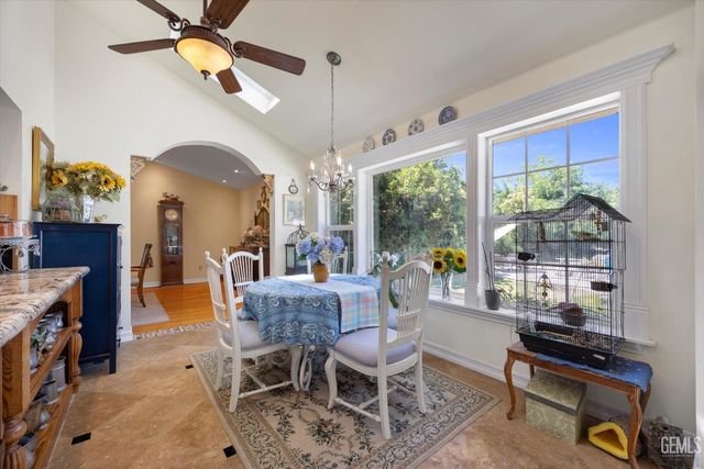 6600 Audene Way, Bakersfield, CA 93308