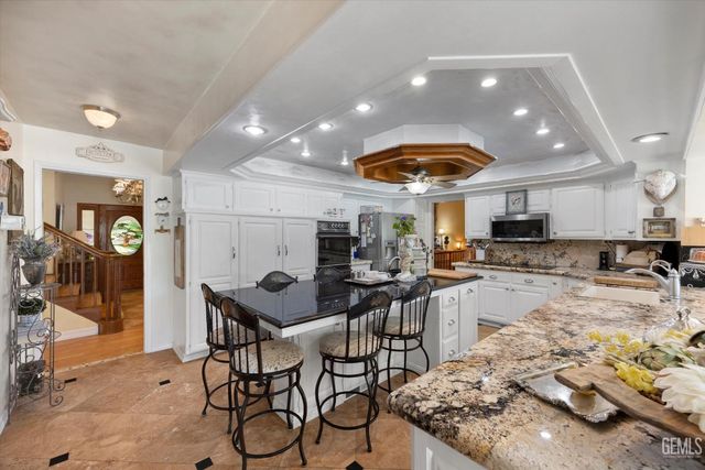 6600 Audene Way, Bakersfield, CA 93308