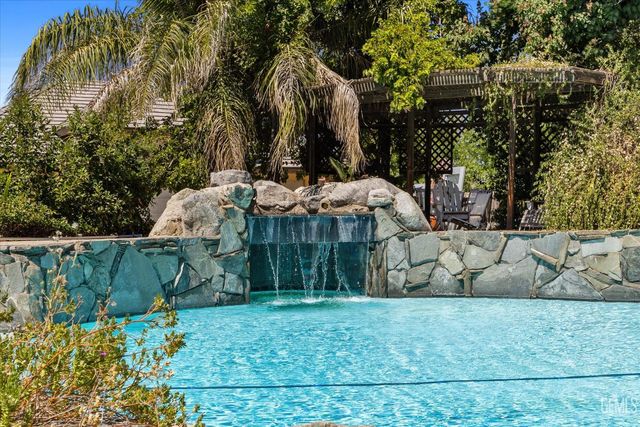 6600 Audene Way, Bakersfield, CA 93308