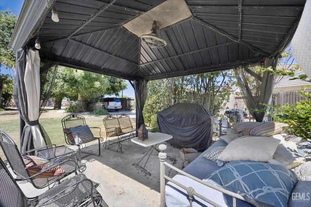 6600 Audene Way, Bakersfield, CA 93308