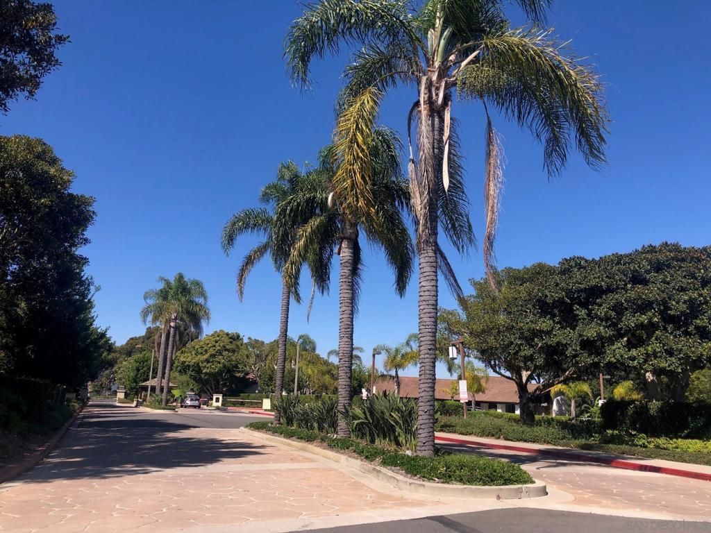 Image 1 of property listing at 6645 Caminito Scioto, La Jolla, CA 92037