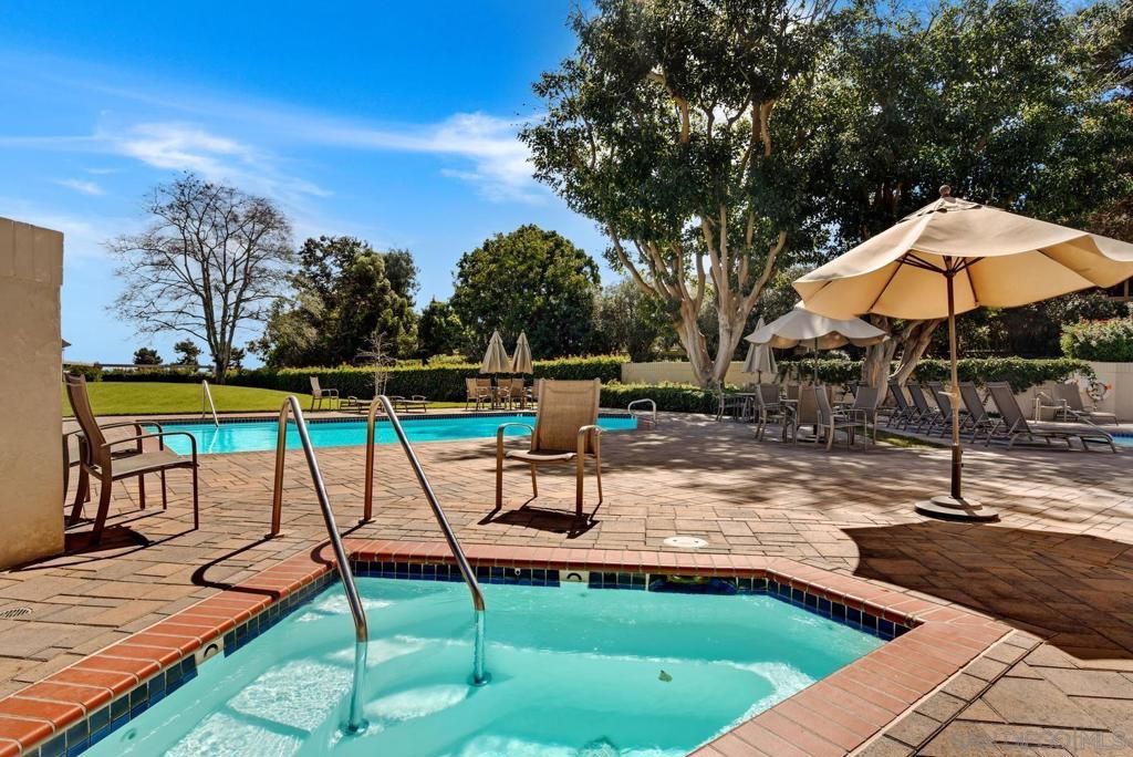 Image 29 of property listing at 6645 Caminito Scioto, La Jolla, CA 92037