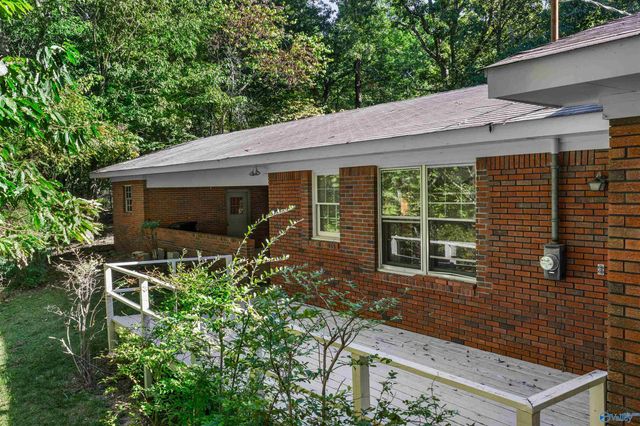 104 Wilks Drive, Fort Payne, AL 35967