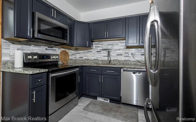 8308 Hickory Drive, Sterling Heights, MI 48312