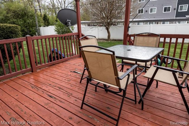 8308 Hickory Drive, Sterling Heights, MI 48312