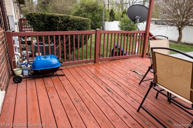 8308 Hickory Drive, Sterling Heights, MI 48312