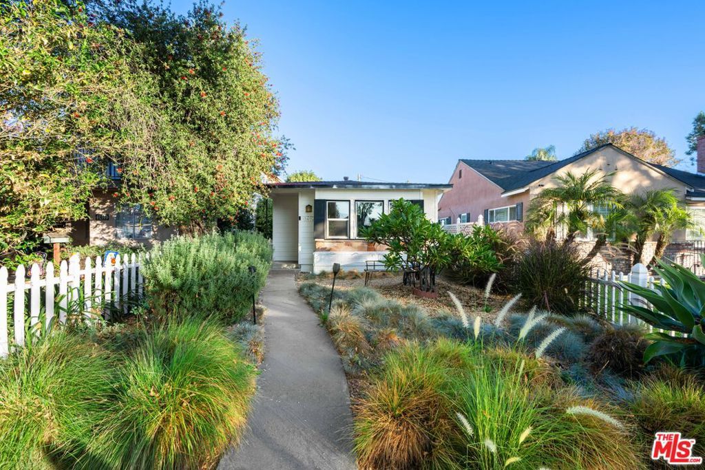 1419 W Clark Avenue, Burbank, CA 91506 — exterior