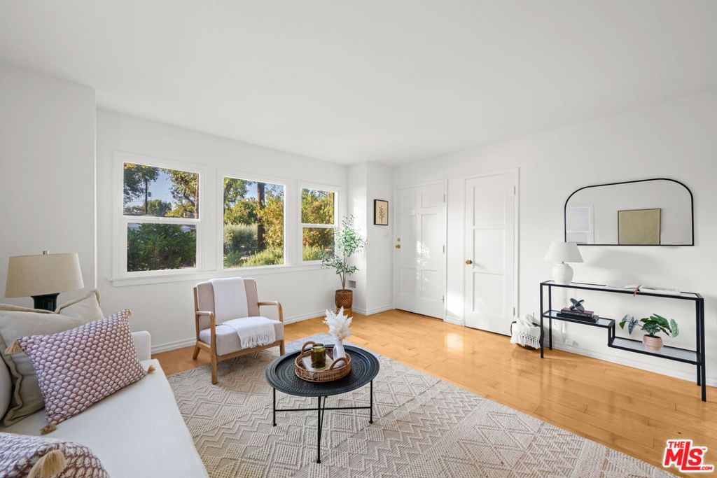 1419 W Clark Avenue, Burbank, CA 91506 — photo 5