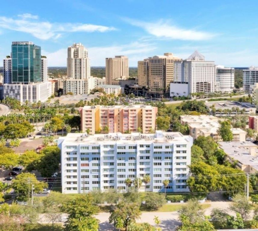 9001 SW 77th Ave C202, Miami, FL 33156