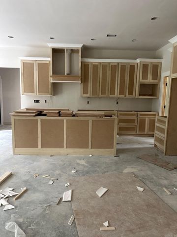 9305 Zuber, Alexander, AR 72002