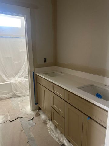 9305 Zuber, Alexander, AR 72002