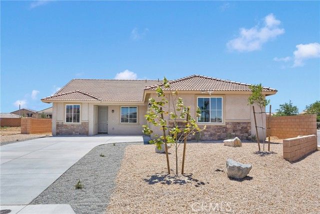 16111 Pablo Court, Victorville, CA 92395