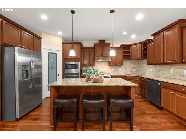 11546 Se LINCOLN HEIGHTS St, Happy Valley, OR 97086