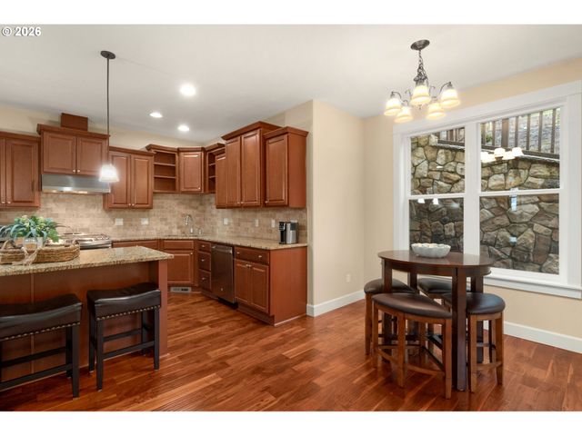 11546 Se LINCOLN HEIGHTS St, Happy Valley, OR 97086