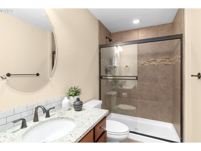 11546 Se LINCOLN HEIGHTS St, Happy Valley, OR 97086