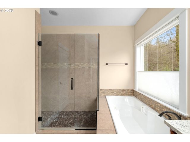 11546 Se LINCOLN HEIGHTS St, Happy Valley, OR 97086