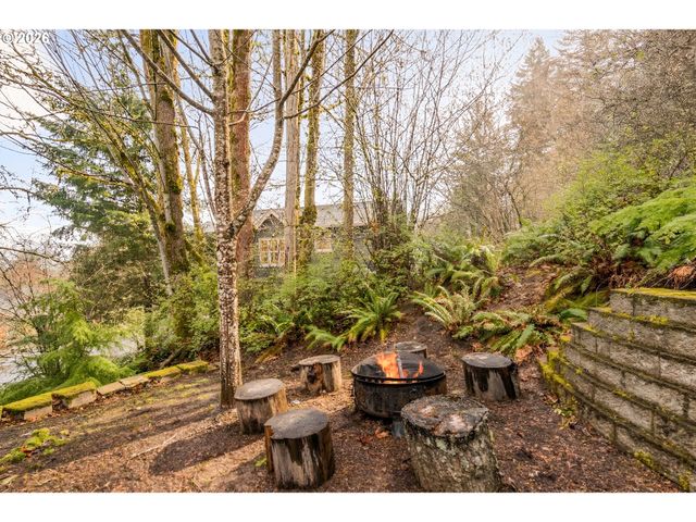 11546 Se LINCOLN HEIGHTS St, Happy Valley, OR 97086