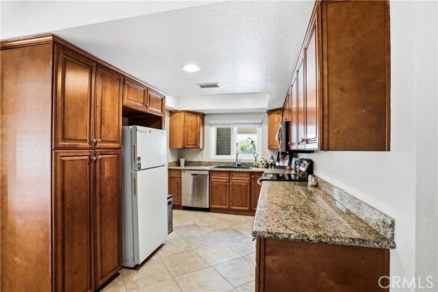 29870 White Sail, Canyon Lake, CA 92587