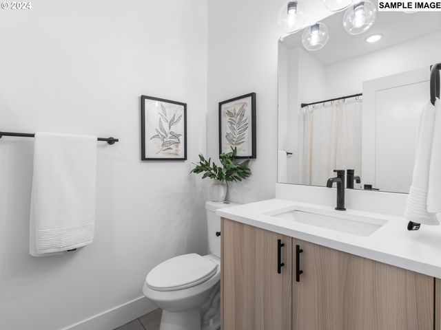 4370 N GANTENBEIN Ave 4, Portland, OR 97217