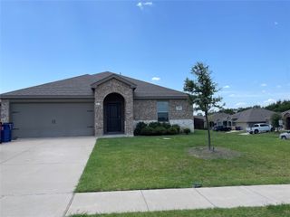 106 University Street, Farmersville, TX 75442