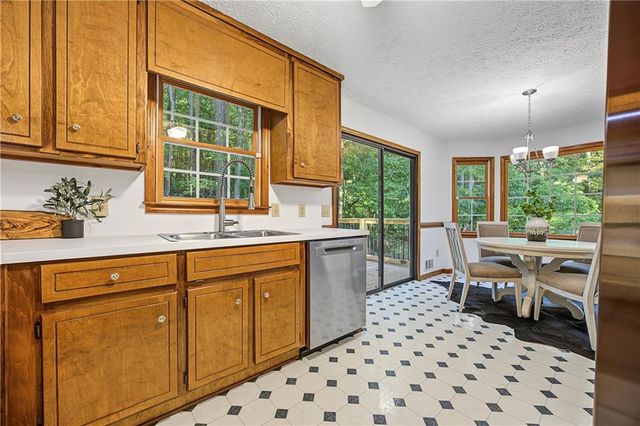 1955 Mountain Trace, Canton, GA 30114