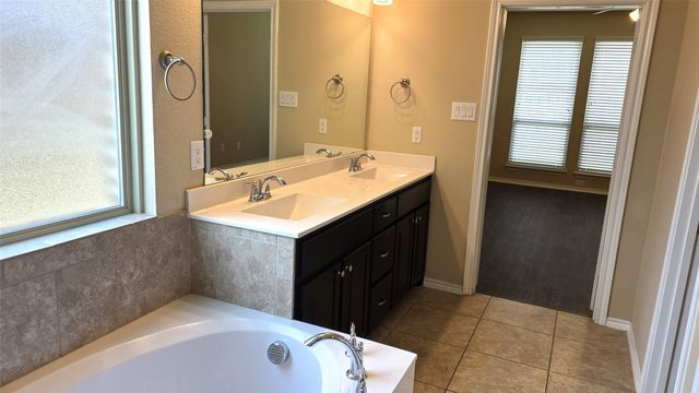 11504 Starlight Ranch Trail, Fort Worth, TX 76052