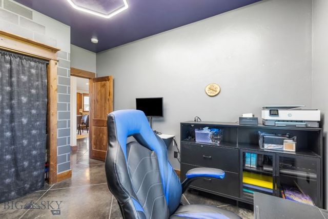 101 King Meadow Ln, Bozeman, MT 59718