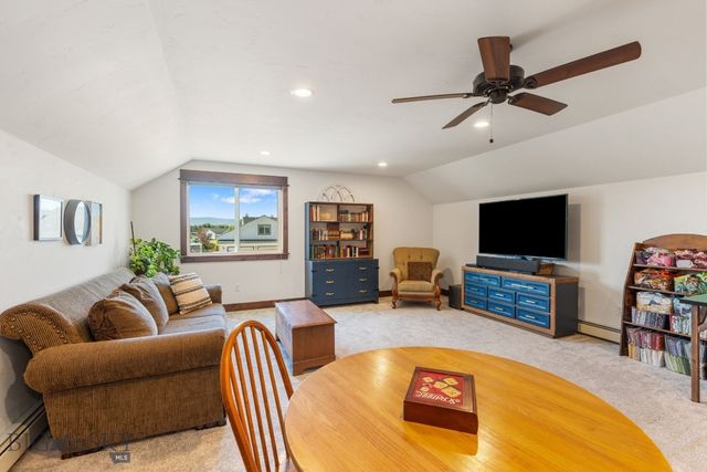 101 King Meadow Ln, Bozeman, MT 59718