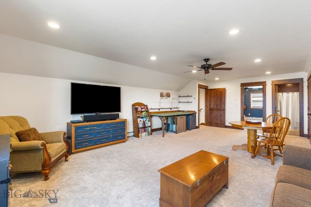 101 King Meadow Ln, Bozeman, MT 59718