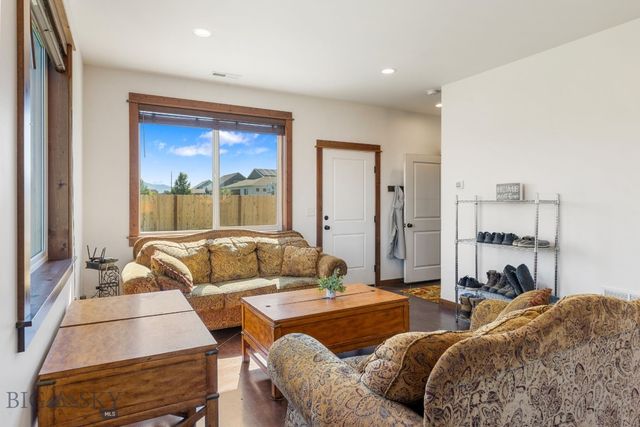 101 King Meadow Ln, Bozeman, MT 59718