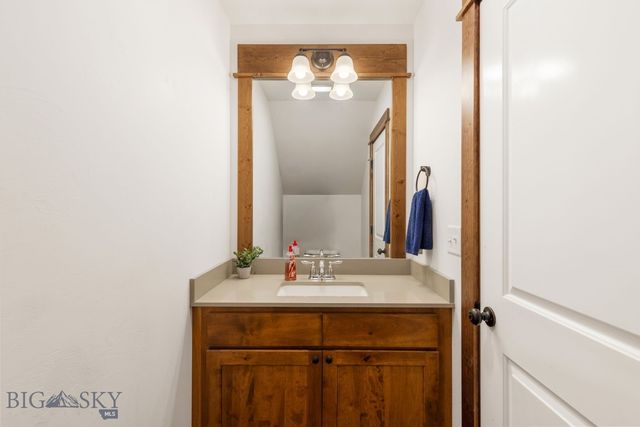 101 King Meadow Ln, Bozeman, MT 59718