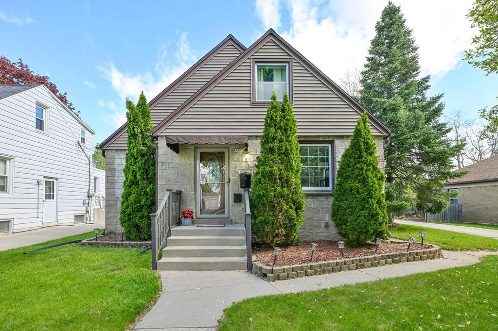 440 Norwich STREET, Milwaukee, WI 53207