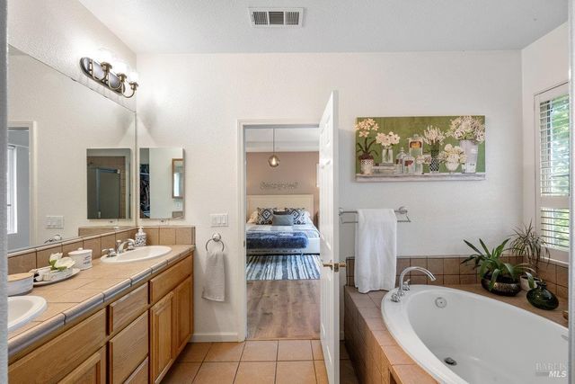 20 Ashland Dr, Novato, CA 94949