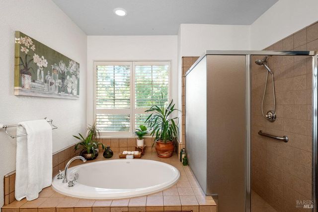 20 Ashland Dr, Novato, CA 94949