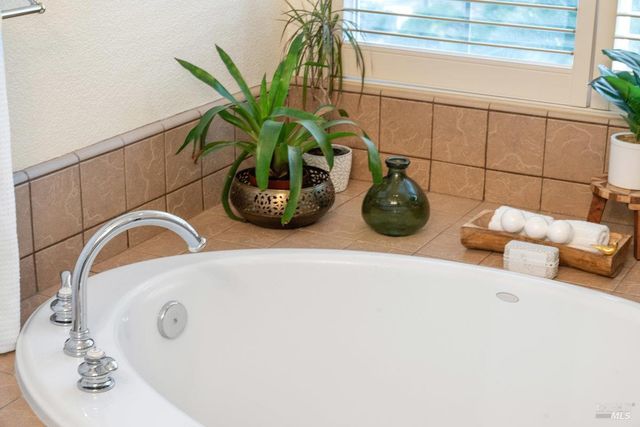 20 Ashland Dr, Novato, CA 94949