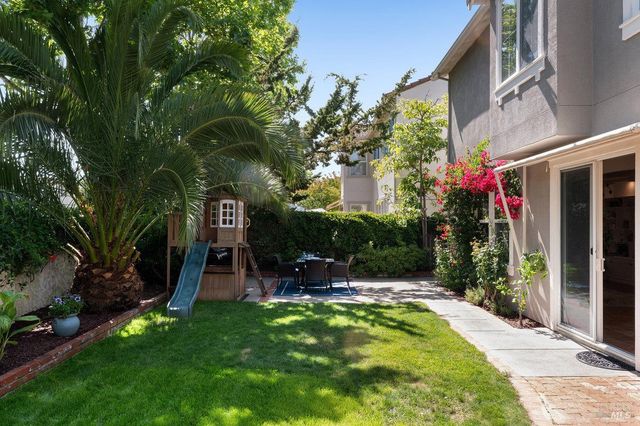 20 Ashland Dr, Novato, CA 94949