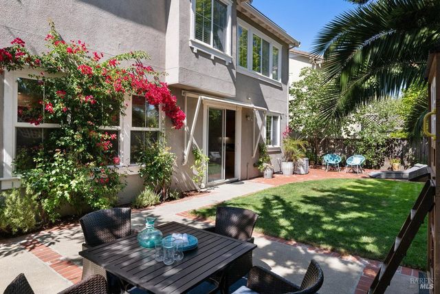 20 Ashland Dr, Novato, CA 94949