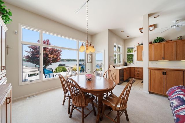 413 Oakwood Avenue, Columbia Twp, MI 49234