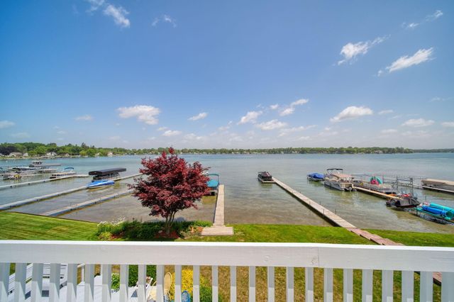 413 Oakwood Avenue, Columbia Twp, MI 49234