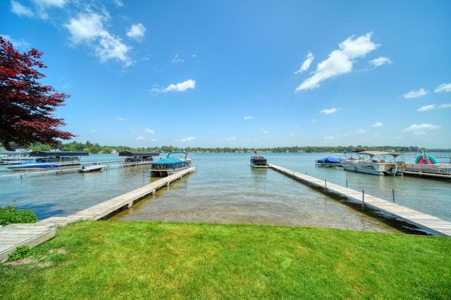 413 Oakwood Avenue, Columbia Twp, MI 49234