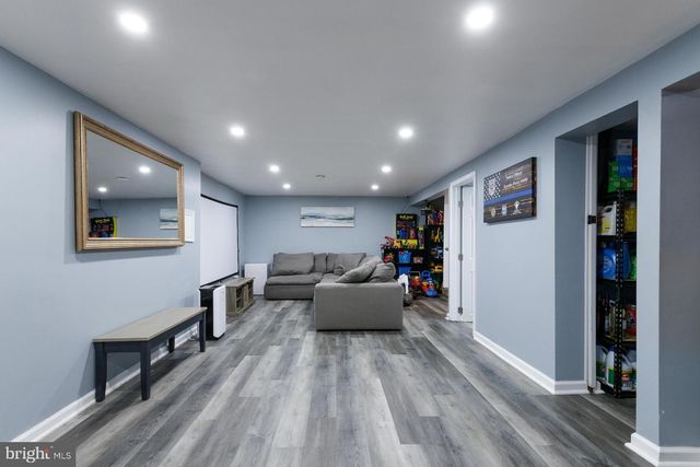 3301 GLENROSE AVE, Bristol, PA 19007