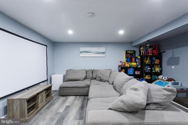 3301 GLENROSE AVE, Bristol, PA 19007