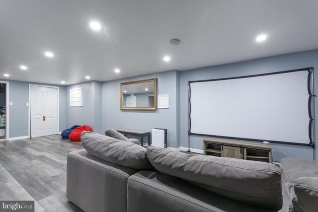 3301 GLENROSE AVE, Bristol, PA 19007