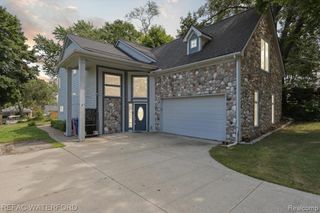 3940 Maiden Street, Waterford, MI 48329