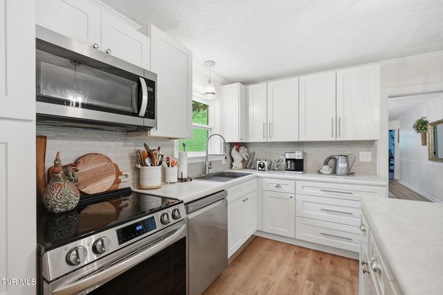5461 Thackers Branch Road, Norton, VA 24273