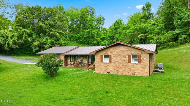 5461 Thackers Branch Road, Norton, VA 24273